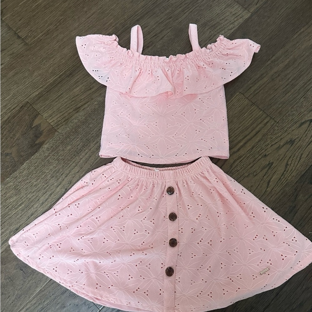 Tahari Top and matching skirt